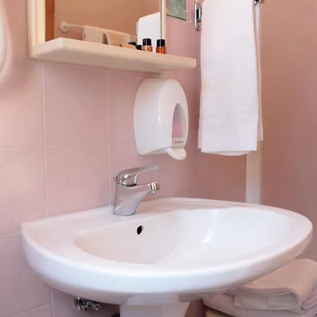 ホテル Plaza チェゼナーティコ